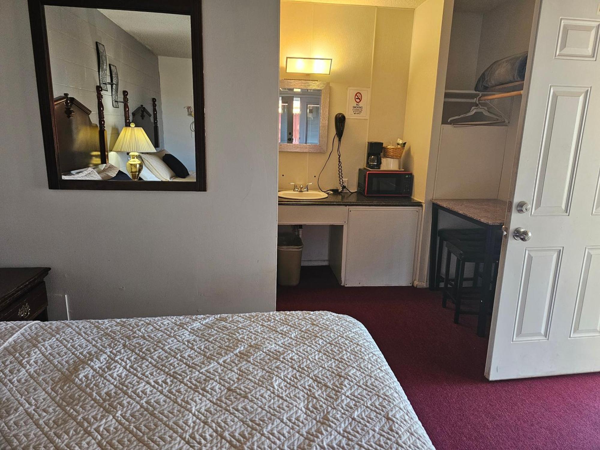 Knights Inn Fairview Ngoại thất bức ảnh